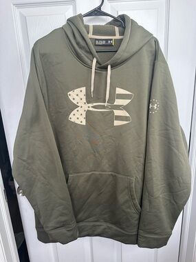 Under Armour Men's Olive Green Hoodie with Cream Logo